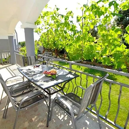 Διαμέρισμα With Parking Space Pakostane, Biograd - 14054 Pakoštane